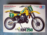 SUZUKI RM250 MOTOCROSSER